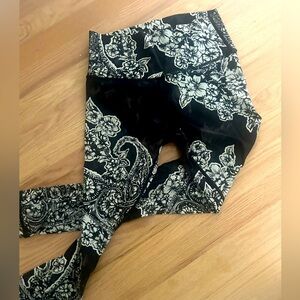 Lululemon Black and White Floral Leggings